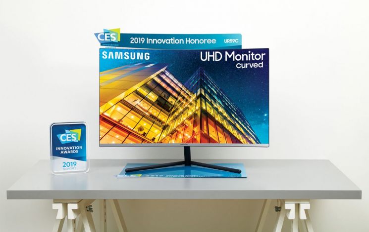 삼성 UHD 커브드 모니터 32형 'UR59C' 제품 이미지(사진=삼성전자)