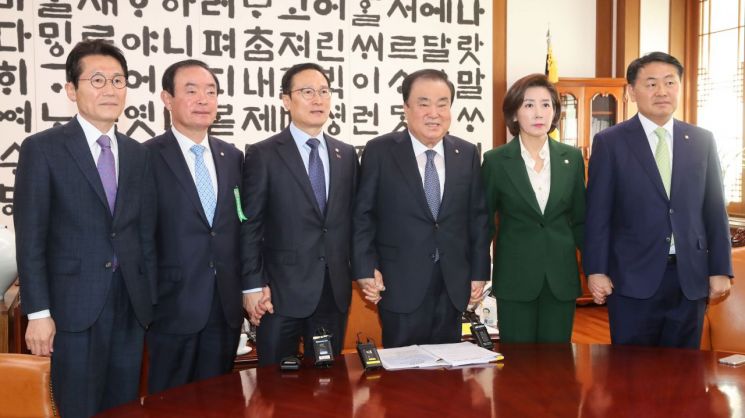 여야 5당 원내대표, 북미회담 성공 기원 공동성명…모처럼만에 '한목소리'