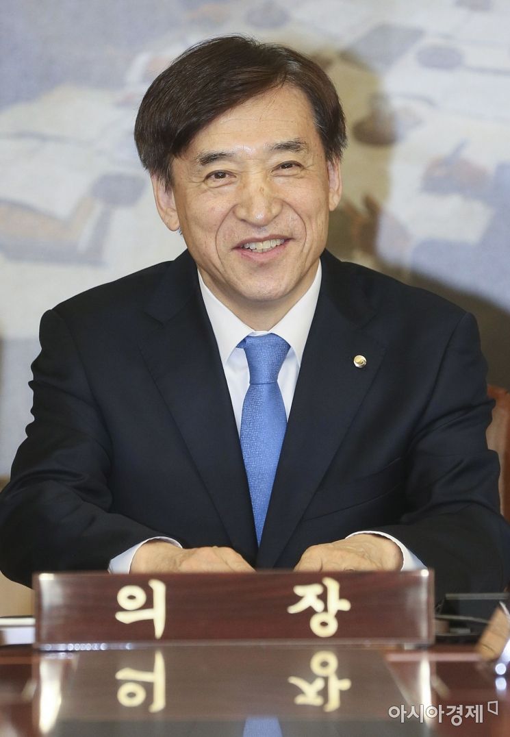 [포토] 환하게 웃는 이주열 한국은행 총재