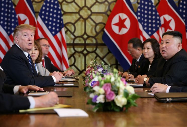 김정은 "비핵화 의지 없다면 오지 않았을 것"…트럼프 "최고의 답변"