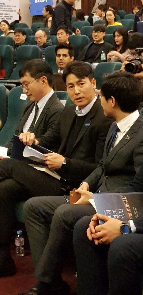 배우 정우성씨가 28일 국회에서 열린 '우리 곁의 난민' 토크콘서트에 참석했다. 사진=창티비 제공