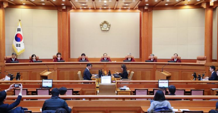 헌재 "인천·경주 일부 시·도의회 선거구는 위헌"  