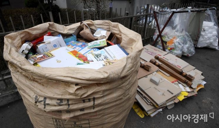 [배송민국]兆단위 '쩐의 전쟁' 벌어지는 온라인…보안·소음·쓰레기도 '문제'
