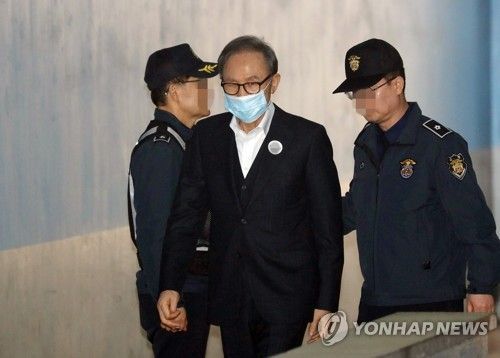주진우 "이명박 전 대통령 탈옥 축하…역사상 처음일 것" 