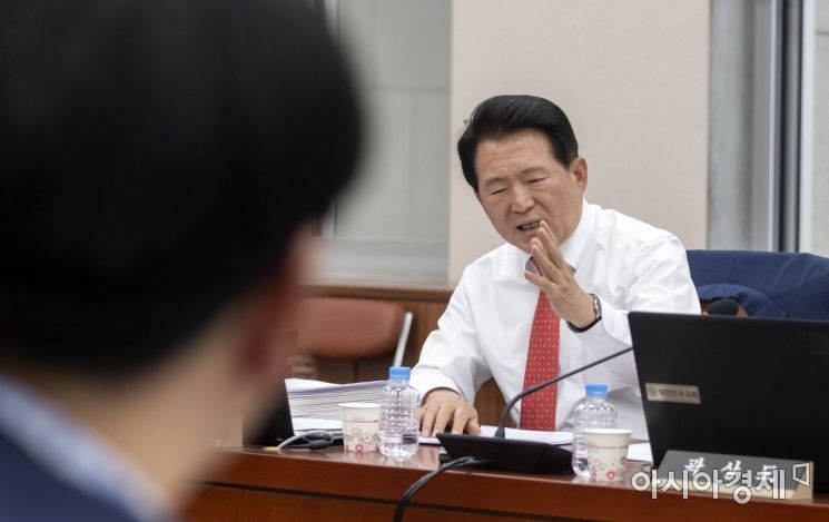 [포토] 박용진 의원 질의에 반발하는 자유한국당