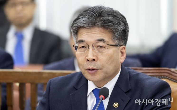 경찰청장 "'김학의 사건' 외압 의혹, 검찰서 사실 밝혀주길"