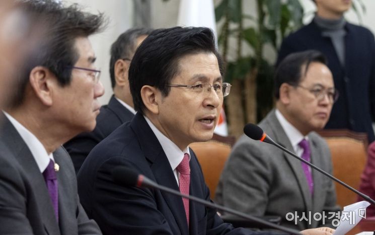 35% 벽에 막힌 한국당, 보궐선거가 분수령 되나 