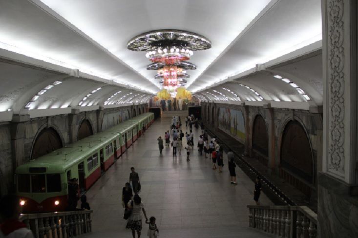 평양의 주요 명소 중 하나로 알려진 평양 지하철 전경(사진=프티퓌테 홈페이지/www.petitfute.com)