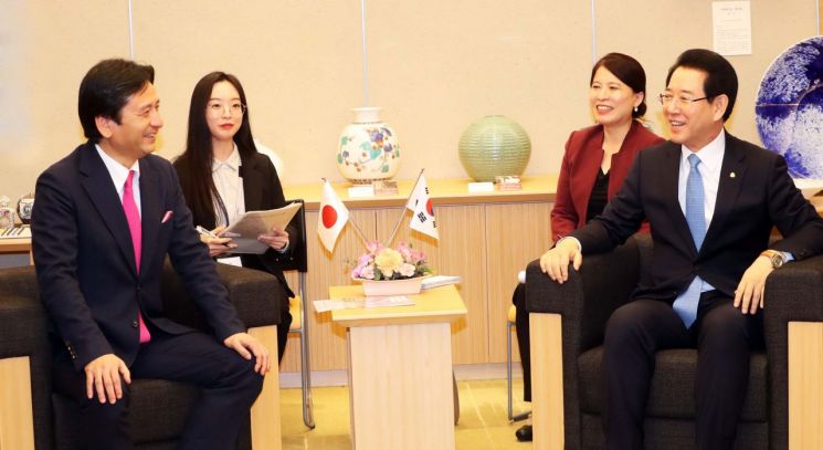김영록 전남지사, 일본 순방 중 국제농업박람회 사가현 참가 약속