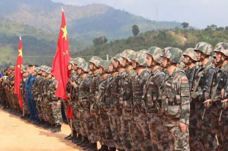 13일 개막한 제3회 골드 드래곤 군사훈련에 참가한 중국 인민해방군(사진 = 캄보디아 공보부)