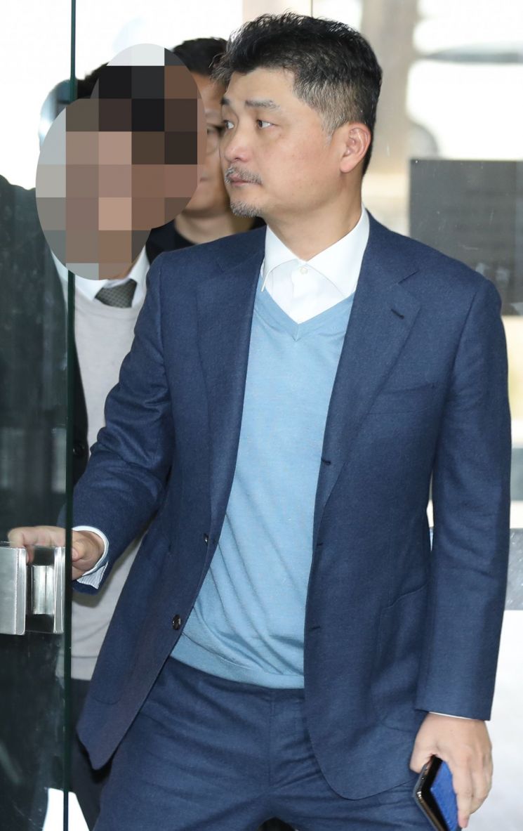 '계열사 공시누락' 카카오 김범수 2심 벌금 1억원 구형