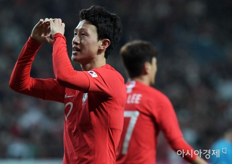 26일 서울 마포구 서울월드컵경기장에서 열린 대한민국 남자 축구대표팀과 콜롬비아의 평가전. 이재성이 골을 넣고 환호하고 있다. /문호남 기자 munonam@