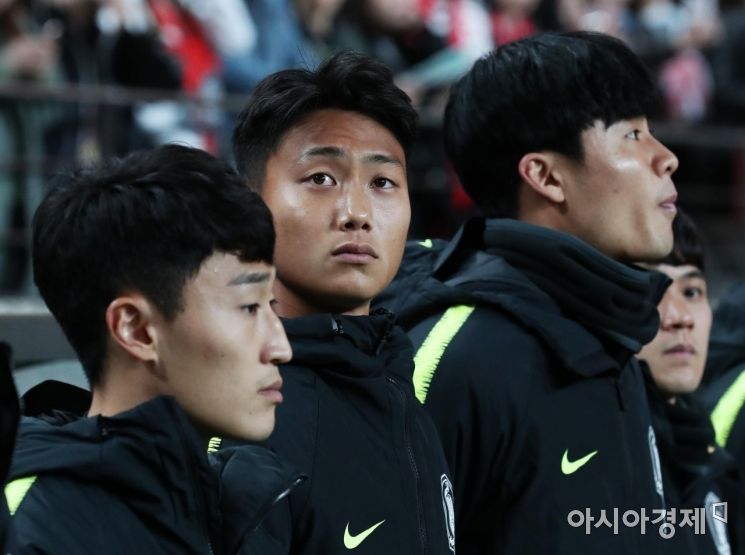 [포토]백승호, 벤치 대기