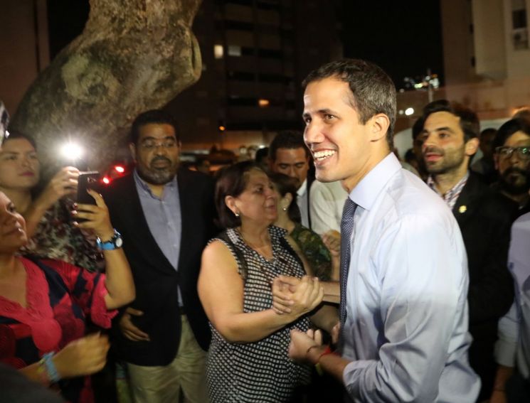 베네수엘라 과이도 의장 체포될까…제헌의회, 면책특권 박탈 결정