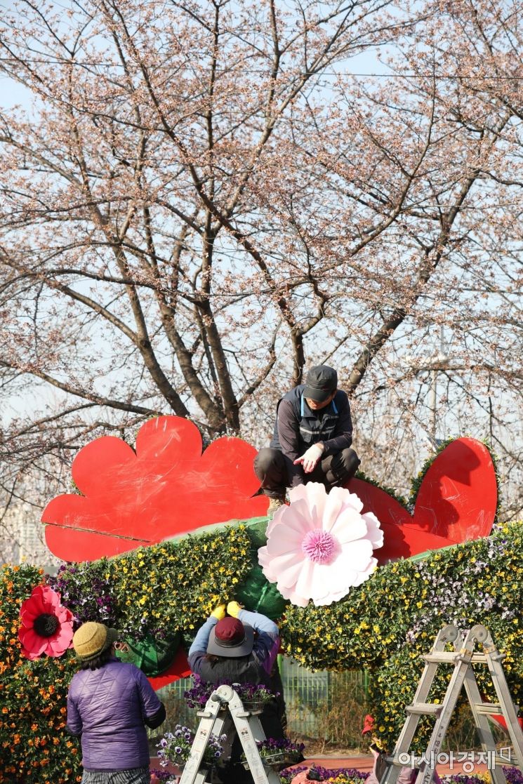 [포토]여의도 봄꽃축제 하루 앞으로