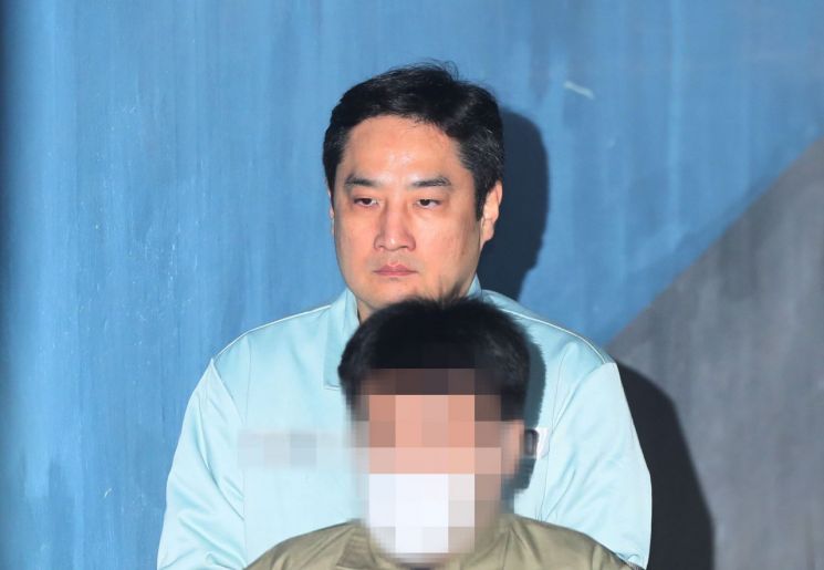 '사문서 위조 혐의' 강용석, 2심서 무죄…163일만에 석방