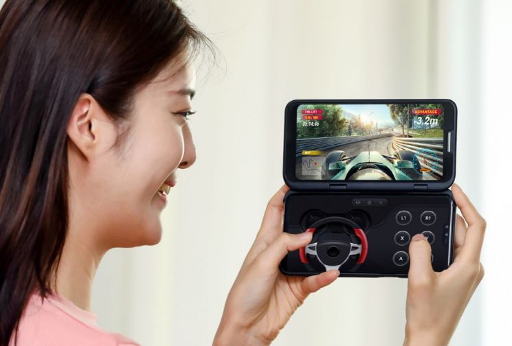 LG V50 사면 기존폰 보상…"5G폰 구매 부담 낮춘다"