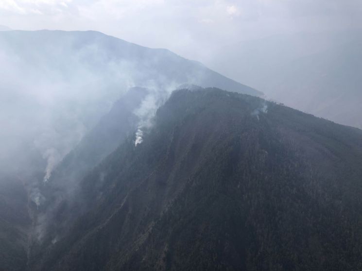 중국 쓰촨 지역 해발 4000m 고원서 또 화재