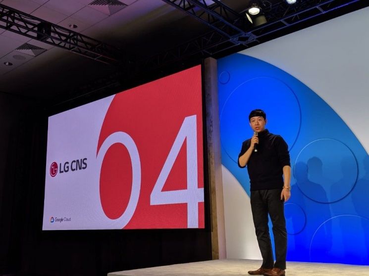 LG CNS "빅데이터+AI로 제조업 불량품 99.9% 잡아낸다"
