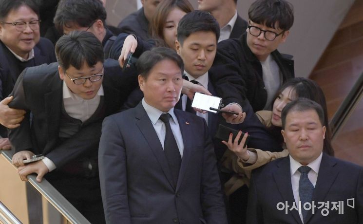 [포토] 빈소 찾은 최태원 회장