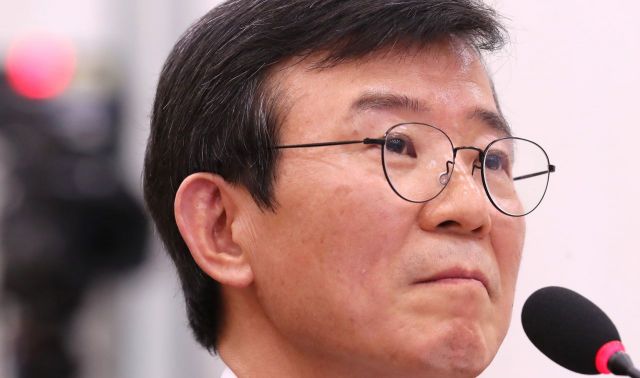 문성혁 장관 "日 후쿠시마 수산물 수입 규제 변함없어" 
