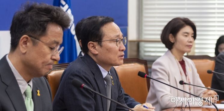 정부, 추경안 25일 국회 제출…홍영표 "4월 국회서 통과 노력"