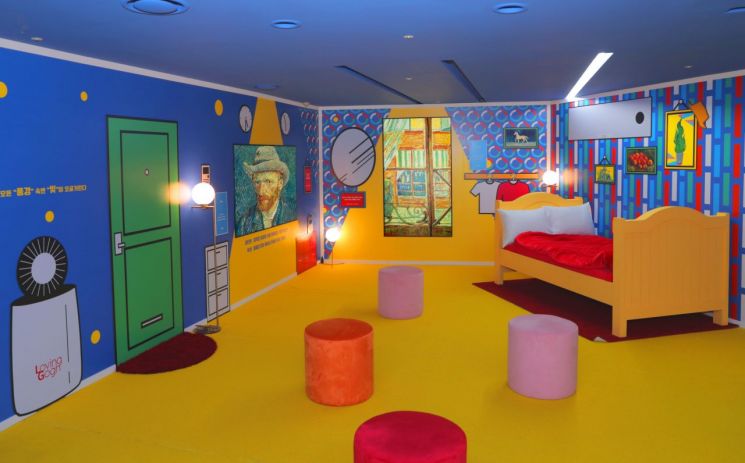 LG디스플레이, 반 고흐 전시장에 OLED 갤러리 운영