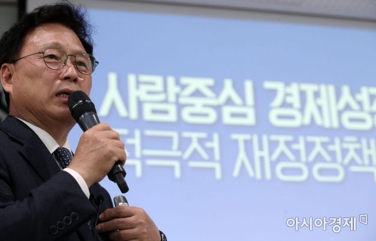 [포토] 소득성장특위 토론회 연설하는 박광온 의원