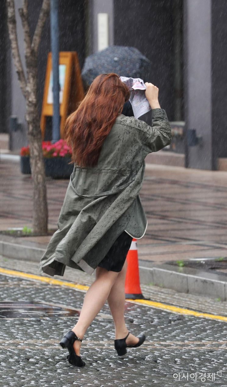 [포토]요란한 비