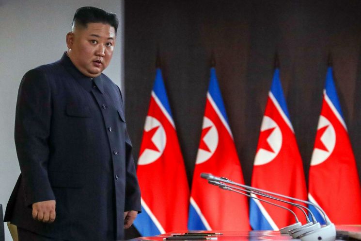 [포토]확대회담 들어간 김정은-푸틴…"한반도 상황 논의"