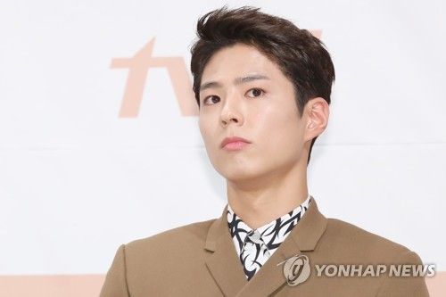 배우 박보검, 신한은행의 '얼굴'로 활약한다