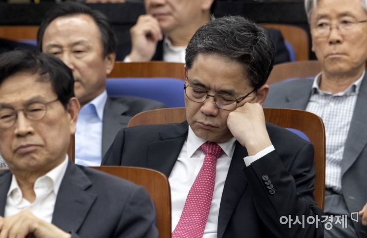 [포토] 피곤한 자유한국당