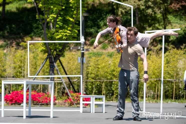 [포토]서커스 캬바레 프레스투어