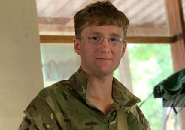 코끼리 지키러 갔는데...영국군인 코끼리에게 공격당해 사망