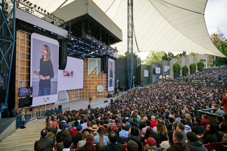 7일(현지시간) 미국 캘리포니아주 마운틴뷰에서 열린 '구글 I/O 2019'에서 청중들이 기조연설을 듣고 있다. (제공=구글)