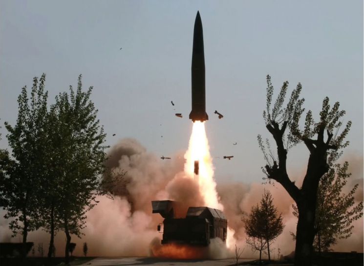 북한이 공개한 지난 9일 ‘단거리 미사일’ 발사 장면(사진=연합뉴스).