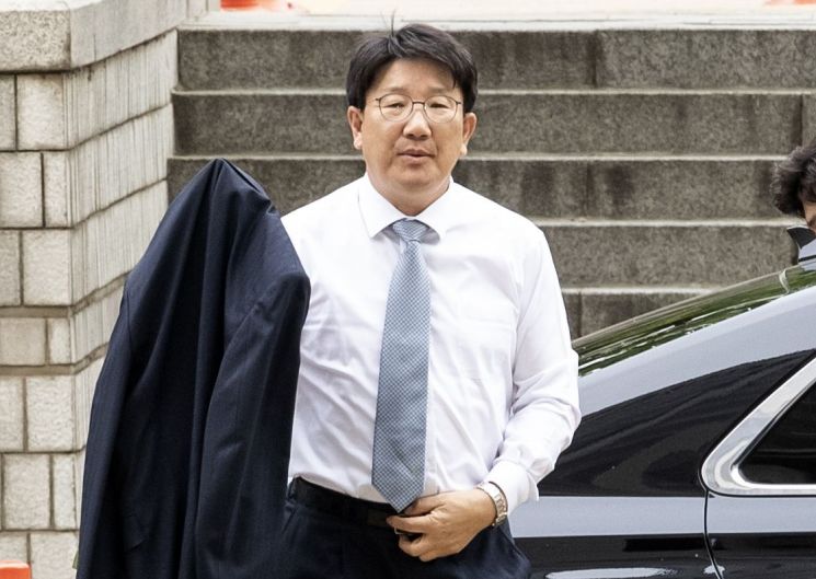 '강원랜드 채용 비리' 권성동 의원, 내일 1심 선고…檢 징역3년 구형 