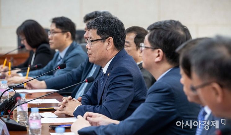 [포토]모두발언하는 김연철 통일부 장관