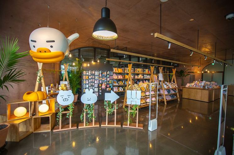 카카오프렌즈 제주도 상륙…제주 본사에 매장 문 연다