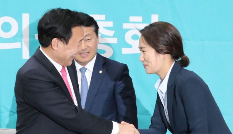 손학규, 당직인선 '강행'…바른미래당 갈등 끝까지 가나