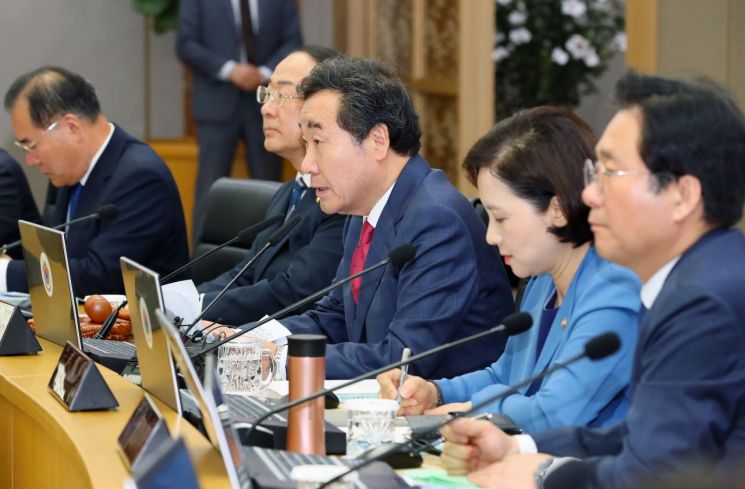 이 총리 "검경, 국민 신뢰 회복 못해 안타까워…미래 고민해야"