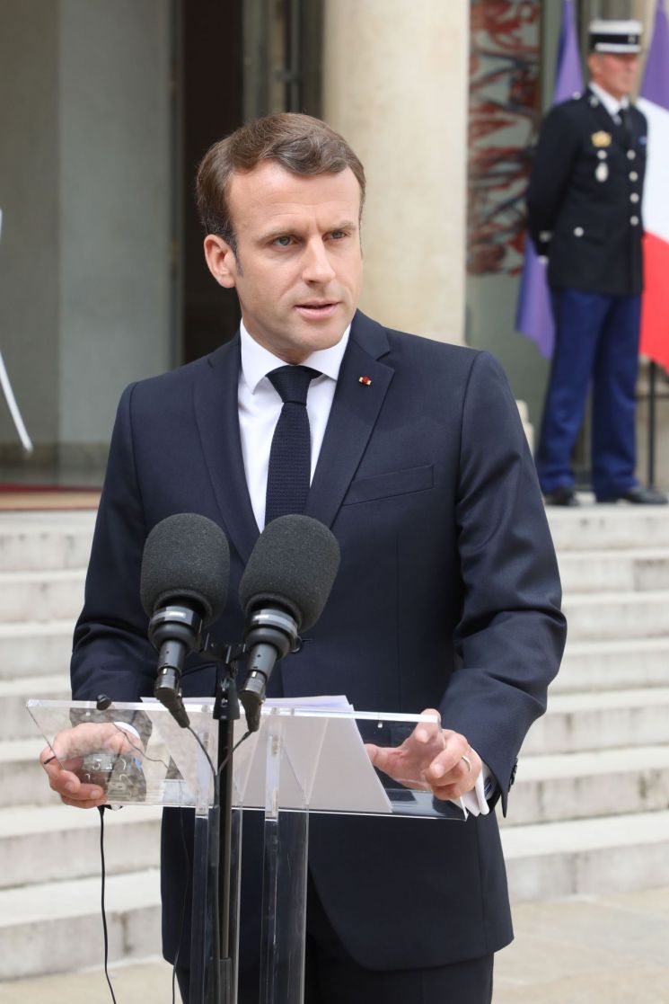 마크롱 프랑스 대통령 "러시아와 유럽 극우 진영 결탁, 좌시않을 것"