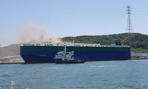 현대차 수출차량 2100여대 적재 대형 선박서 화재