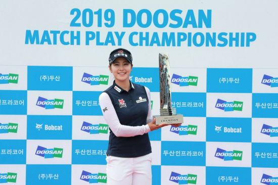 코오롱FnC 왁, 김지현 선수 한국여자골프 경기 우승 기념 프로모션