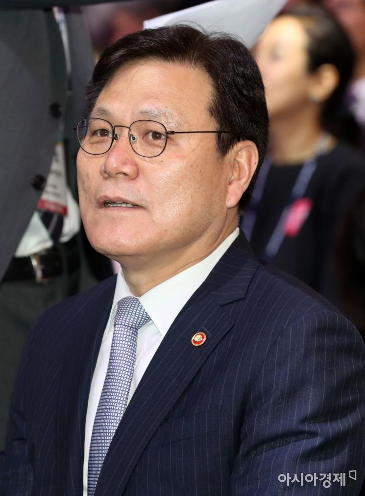 이재웅 "총선 출마하시려나"…최종구 "비아냥거릴 문제 아니다"(종합)