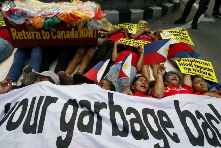 필리핀 압박 통했나…캐나다 "6월 말까지 불법수출 쓰레기 회수"