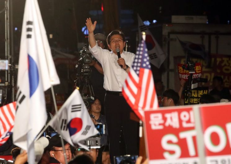 한국당, 광화문서 장외투쟁 마무리…"이런 정부 왜 세웠나"