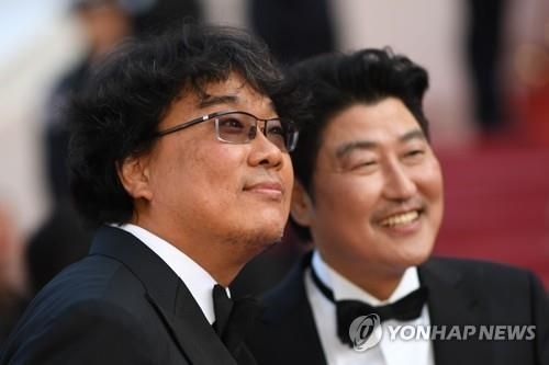 한국영화 칸영화제 진출 35년 만에 정상…봉준호 "판타지 영화 같다" 