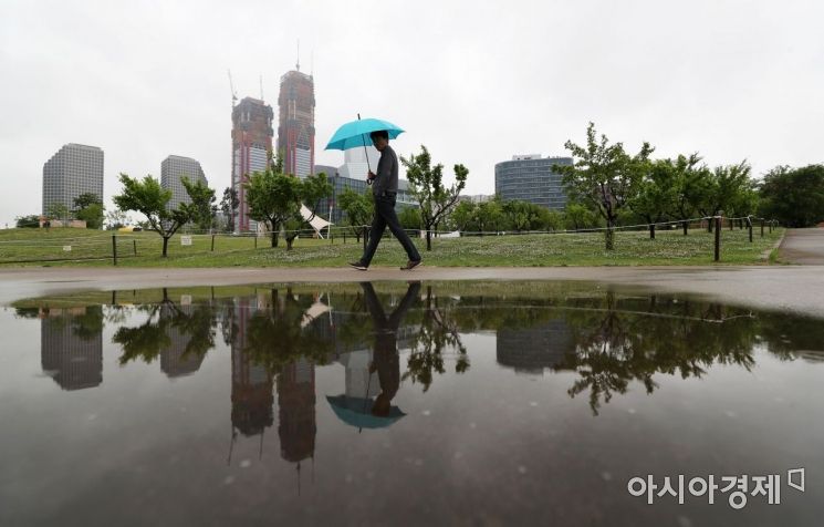 [포토]비 내린 한강공원