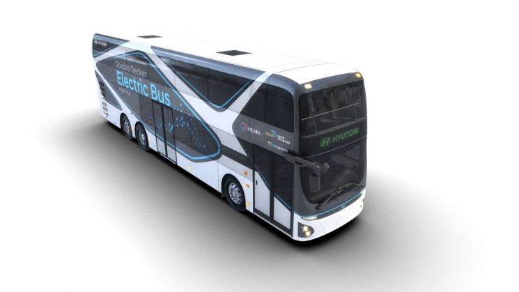 현대차, 대용량 전기 2층 버스 최초 공개…"1회 충전 300km 주행"